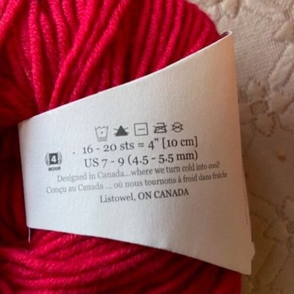 SUGARBUSH BOLD YARN - RIVER RED - 5 SKEINS - Picture 4 of 4